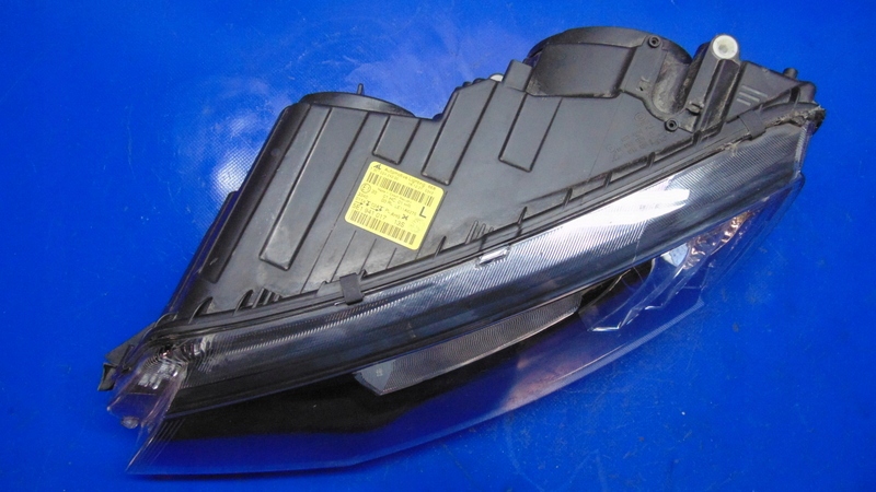 light left front EUROPA 5E1941017 SKODA OCTAVIA III 13-20R