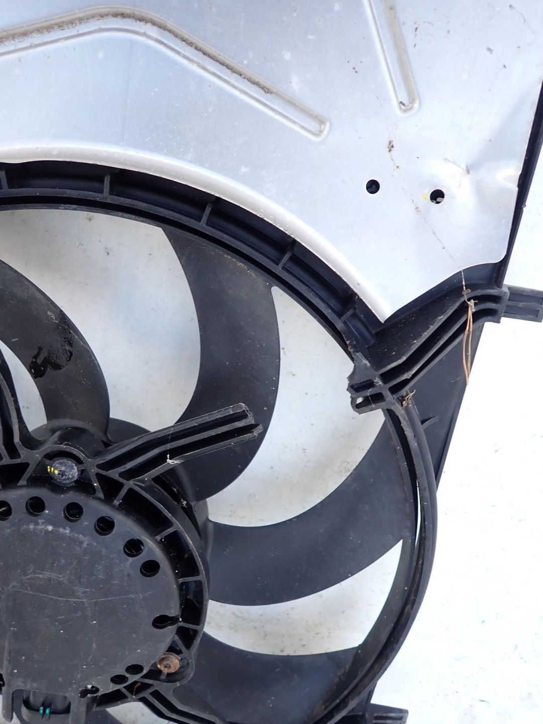 PEUGEOT 208 a 1 12-19 vrtule ventilátor