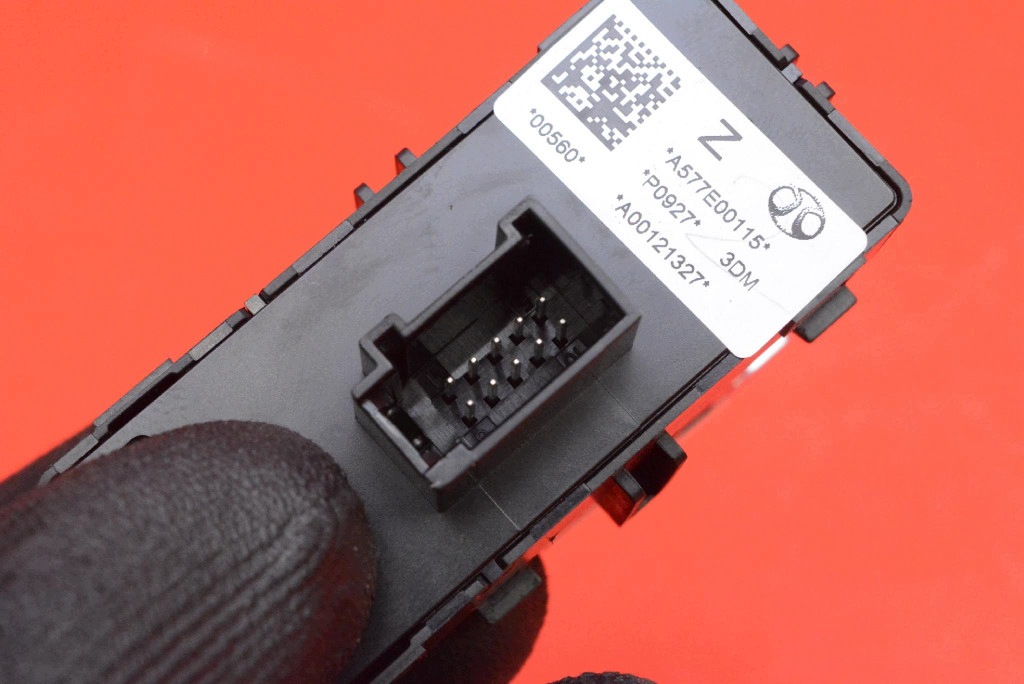 páčka tlačítko elektrická brzda A577E00115 BAIC BEIJING X7 LIFT 23