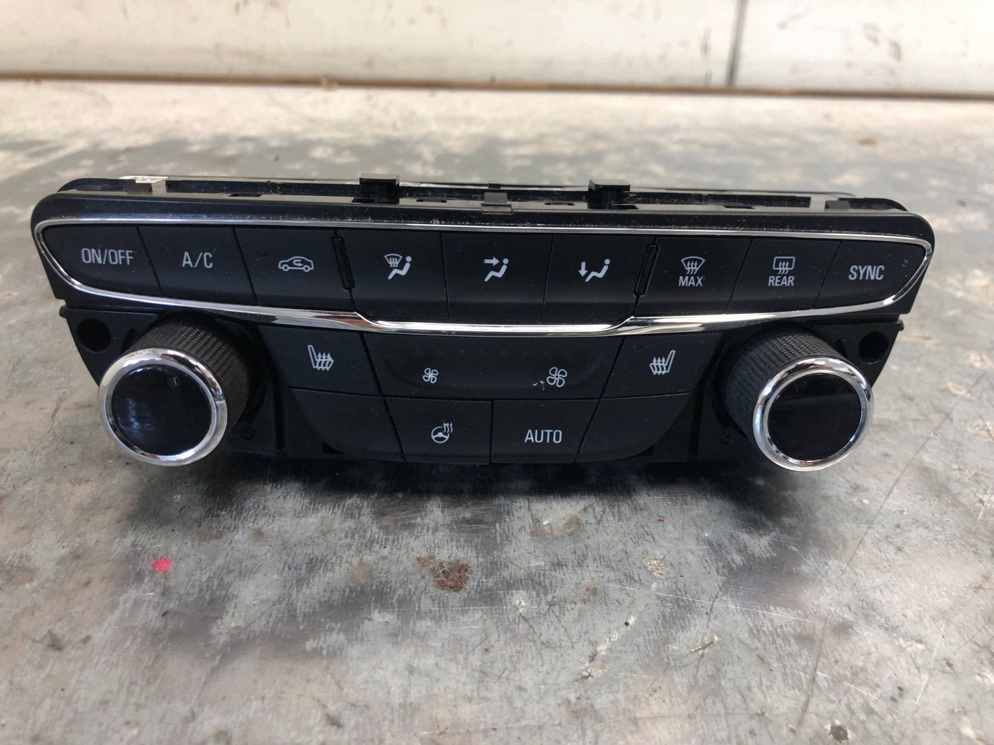 air conditioning control panel OPEL ASTRA K 39042442
