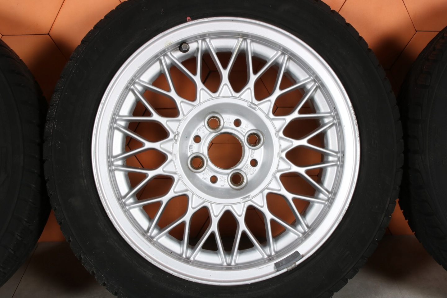 BMW 3 E30 Z1 E30 ORYGINALNE disc wheels 15" 7J 4X100 1179066