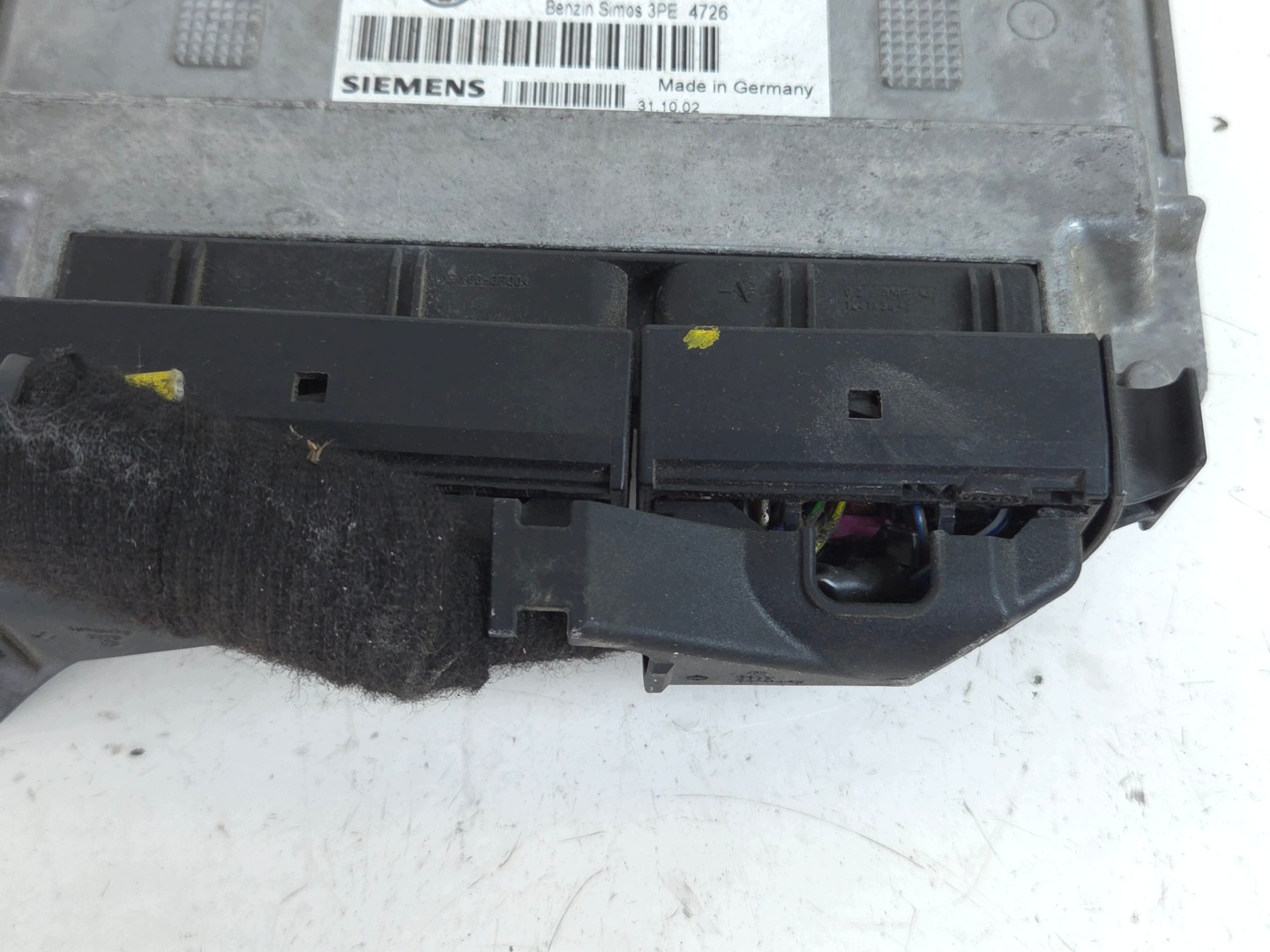 VW POLO 9N 1.2 control unit of the engine 03E906033L