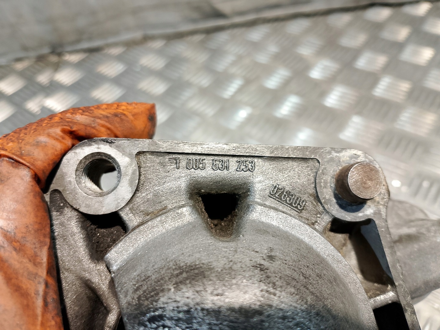 startér MOTORU VOLVO V50 a 1 2.4 D 1 005 831 253