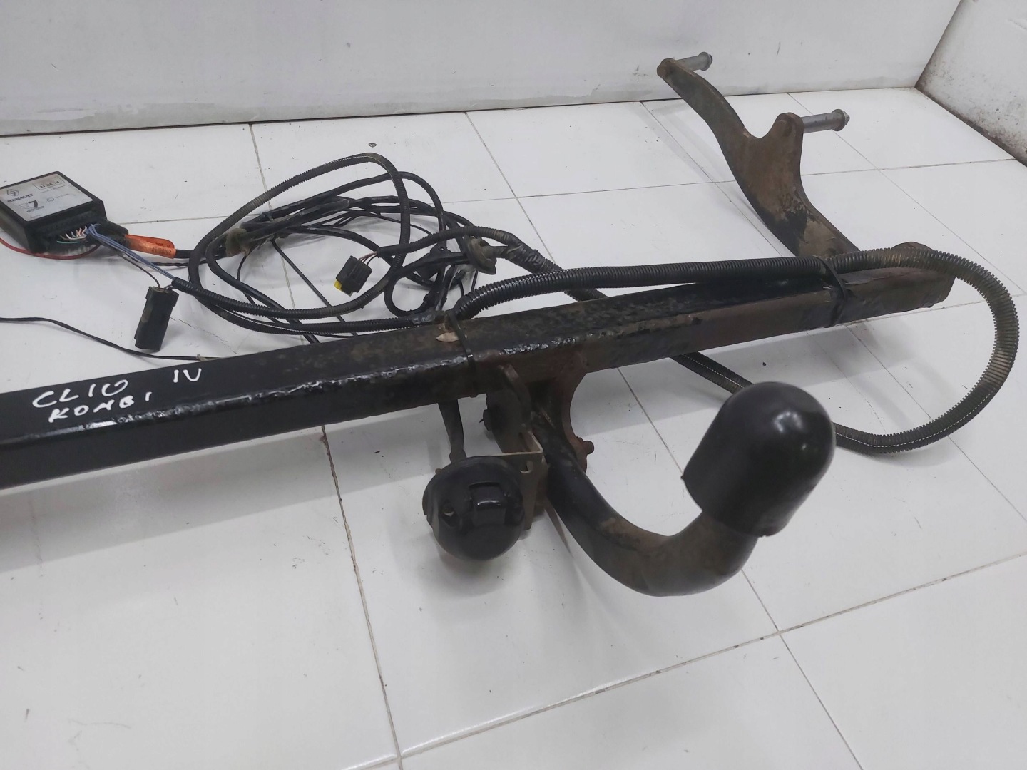 RENAULT CLIO IV 12r> KOMBI tow module bundle KOMPLET