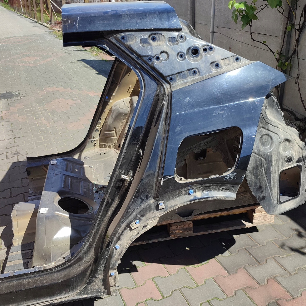 Peugeot 2008 II 2020 quarter rear