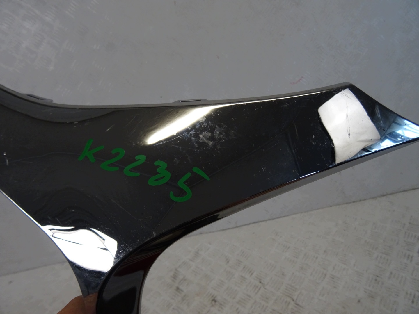 CHROM GRILLA right front CITROEN DS3 CROSSBACK 9825375080