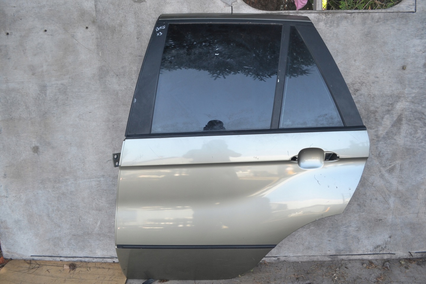 BMW X E53 2004 tür links heck komplet