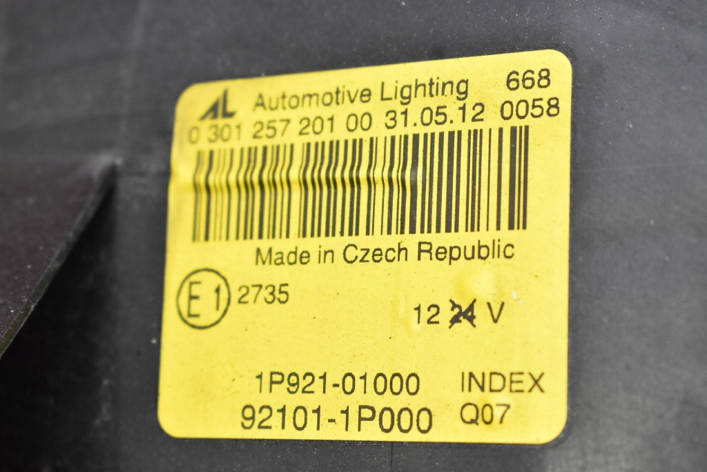 REFLEKTOR left light front 92101-1P000 KIA VENGA 1 and 10-14