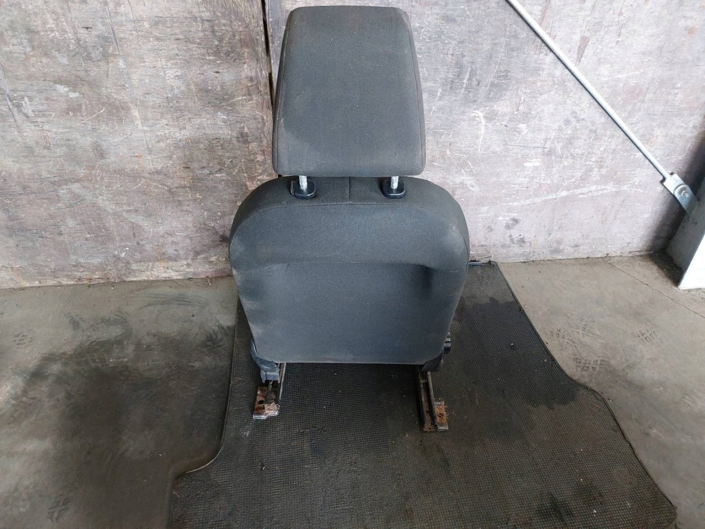 seat left front FORD FIESTA VAN MK5 2007R