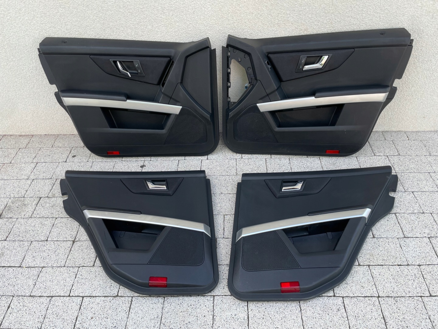 MERCEDES GLK X204 side door upholstery KOMPLET