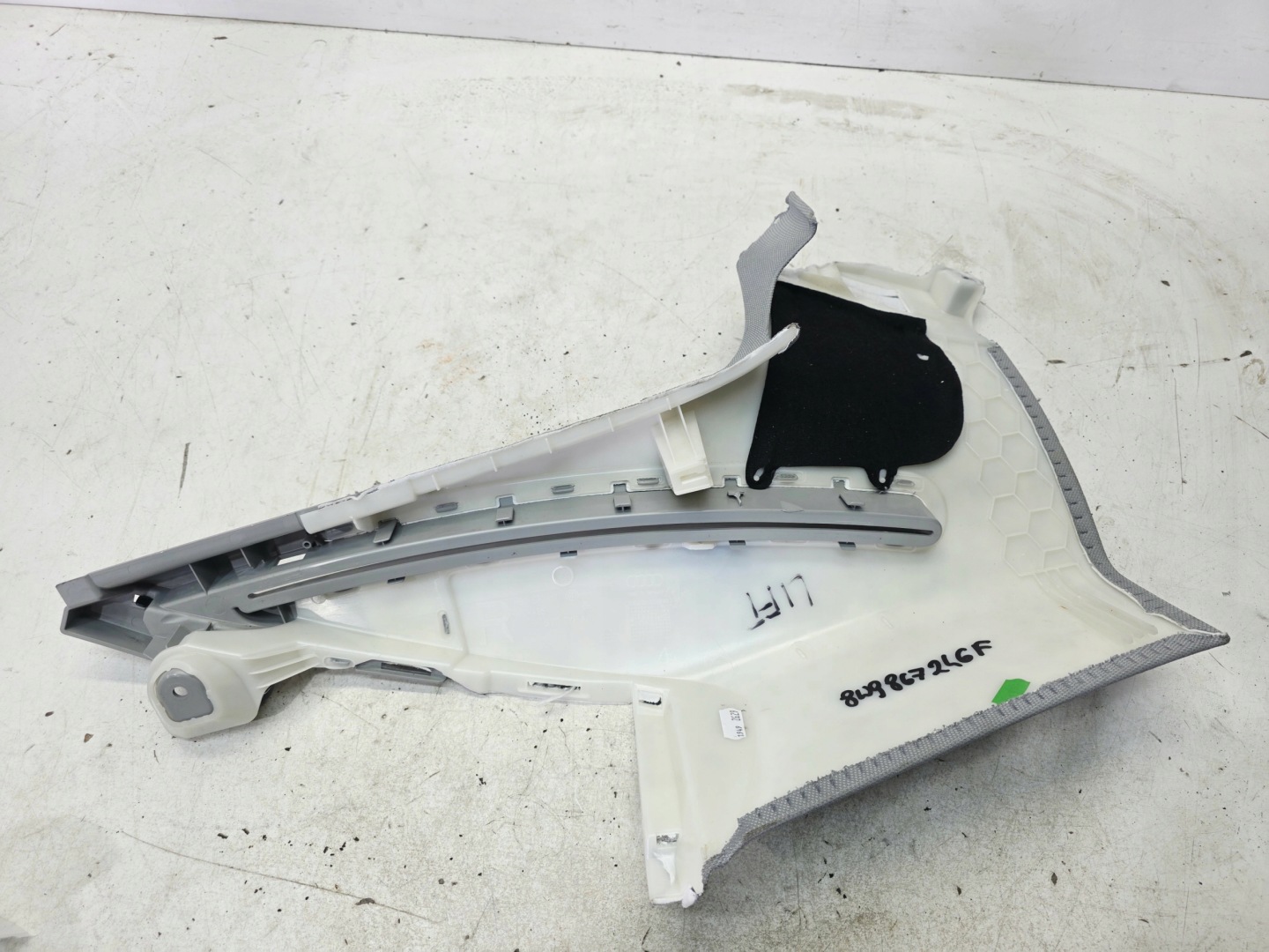 cover SLUPKA boot right rear part AUDI A4 B9 8W9867246F