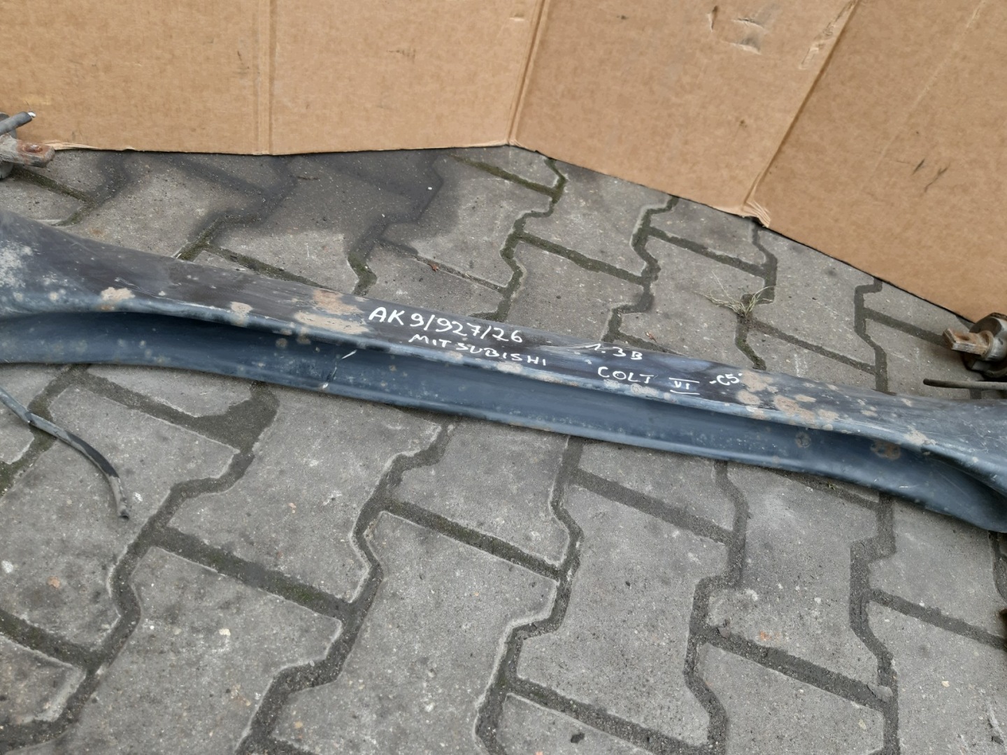 MITSUBISHI COLT VI Z30 1.3B Achsträger heck Bremsscheibe