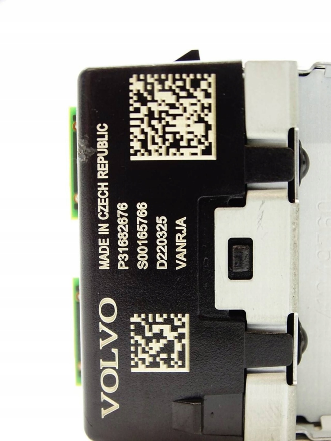 PANEL PORT ZLACZE adapter USB C VOLVO XC40 XC60 31682676