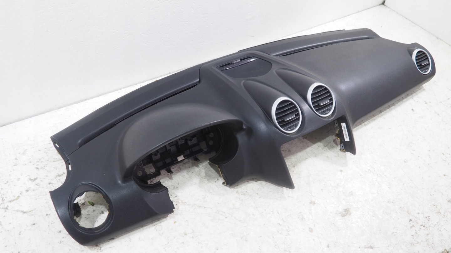 Mercedes ML W164 console dashboard instrument panel original A1646800387