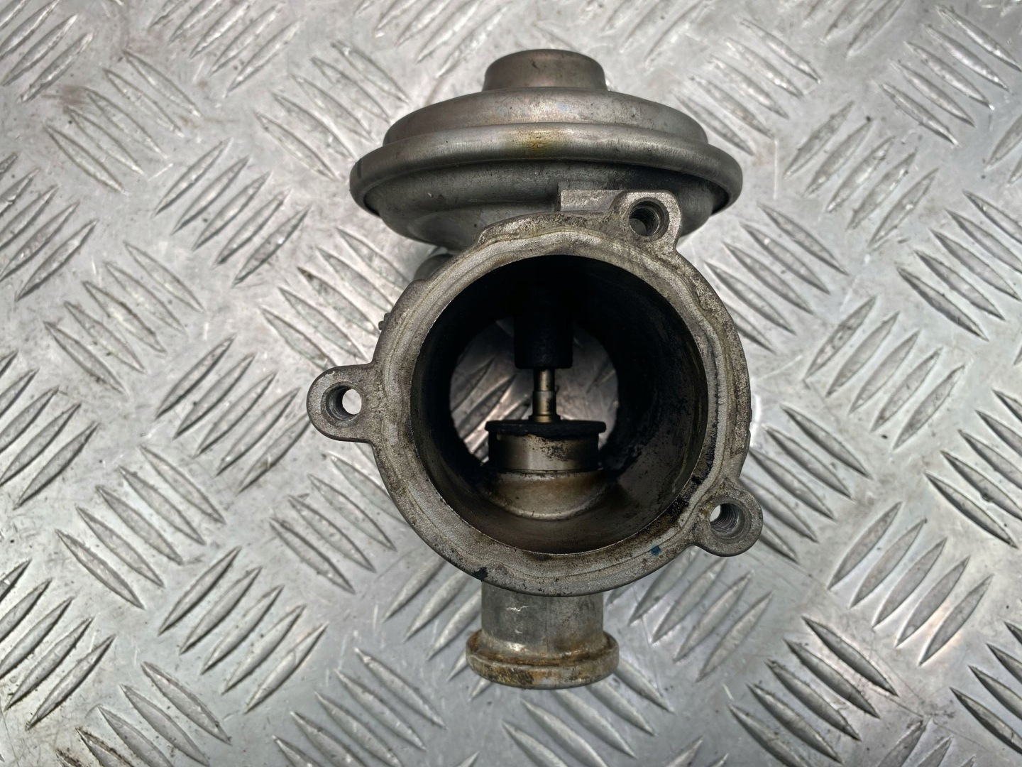 BMW X5 E70 35D 3.0 EGR valve 7804351 M57 306D5