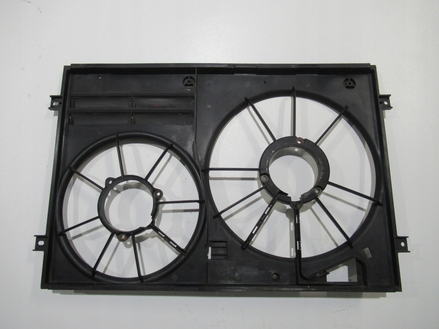 obal ventylátorov VW AUDI SKODA 1K0121207N