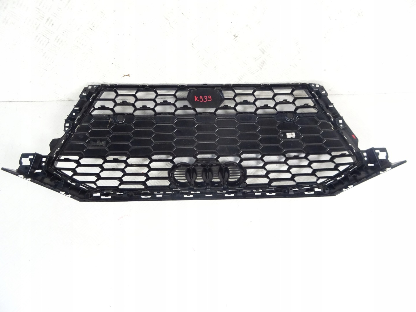 grill grille front front AUDI A3 8Y S-LINE 8Y0853651B