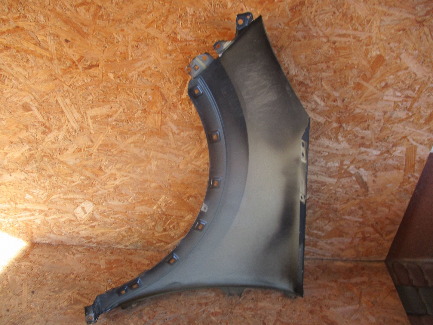 fender front front right KIA SPORTAGE III LIFT