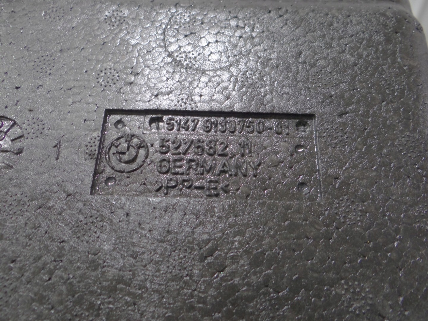 passenger compartment polystirene boot BMW E93 OE 9130750