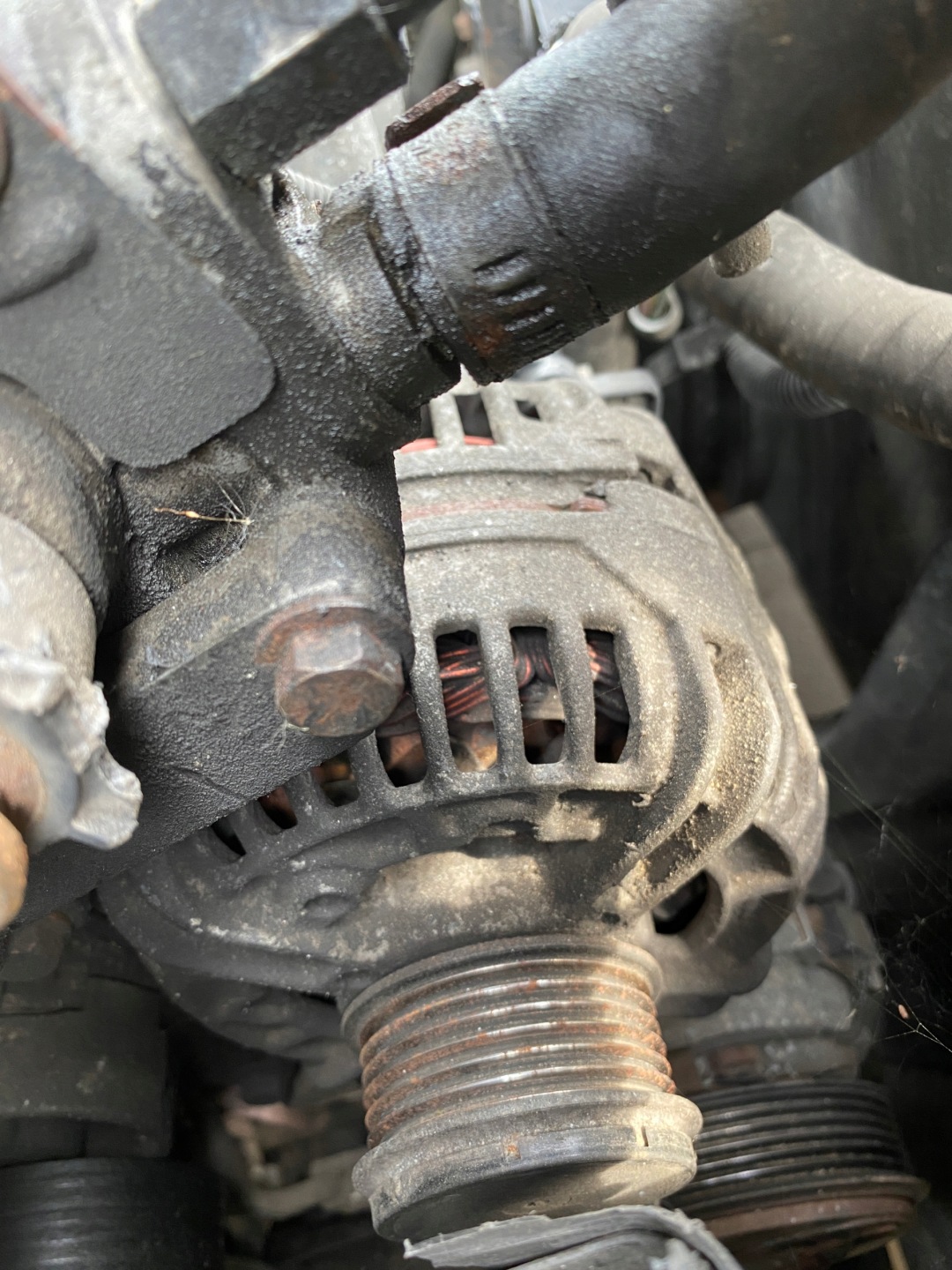 Volvo V70 1 and 95-00 alternator 2.4