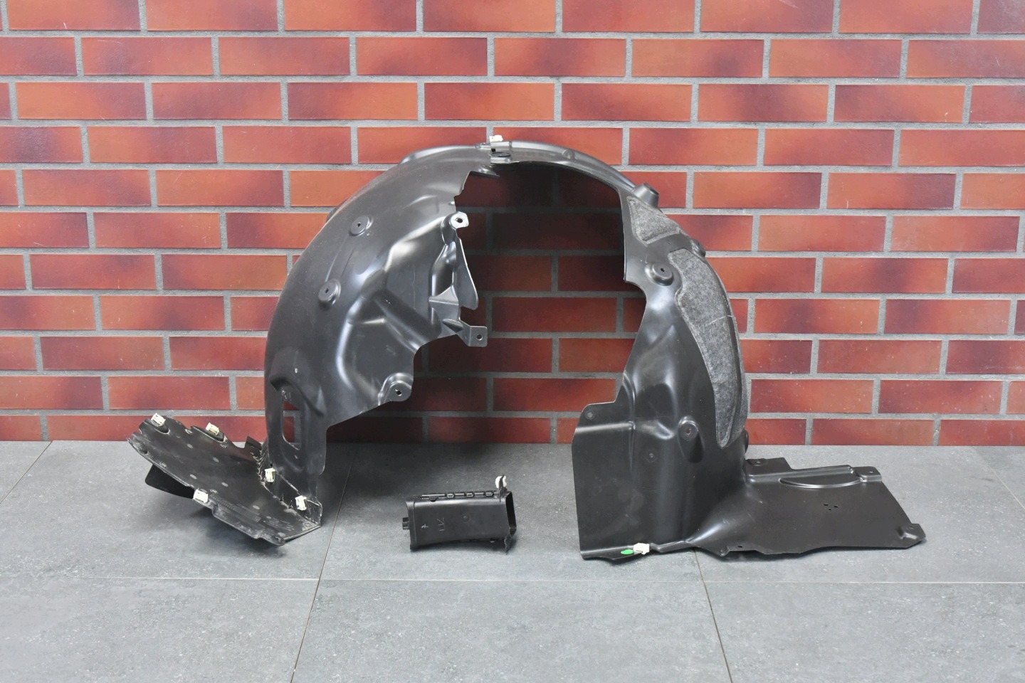 mudguard right front front cover BMW 2 G42 m-packet M240i M240iX 1039km