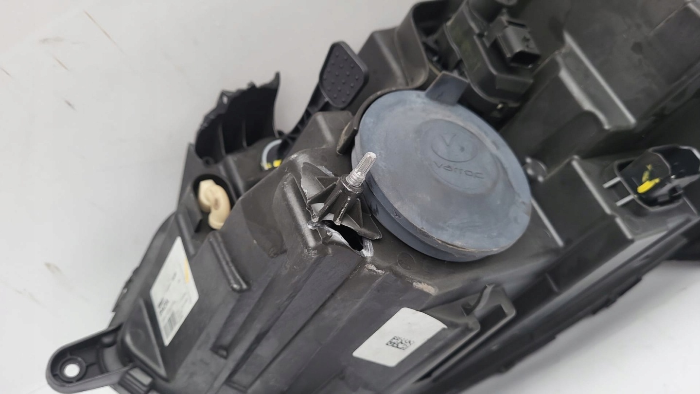 DACIA SANDERO III 20- FULL LED light right front front 260107978R