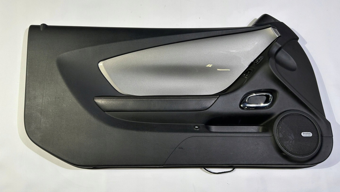 side upholstery side door left front front Chevrolet Camaro 2009