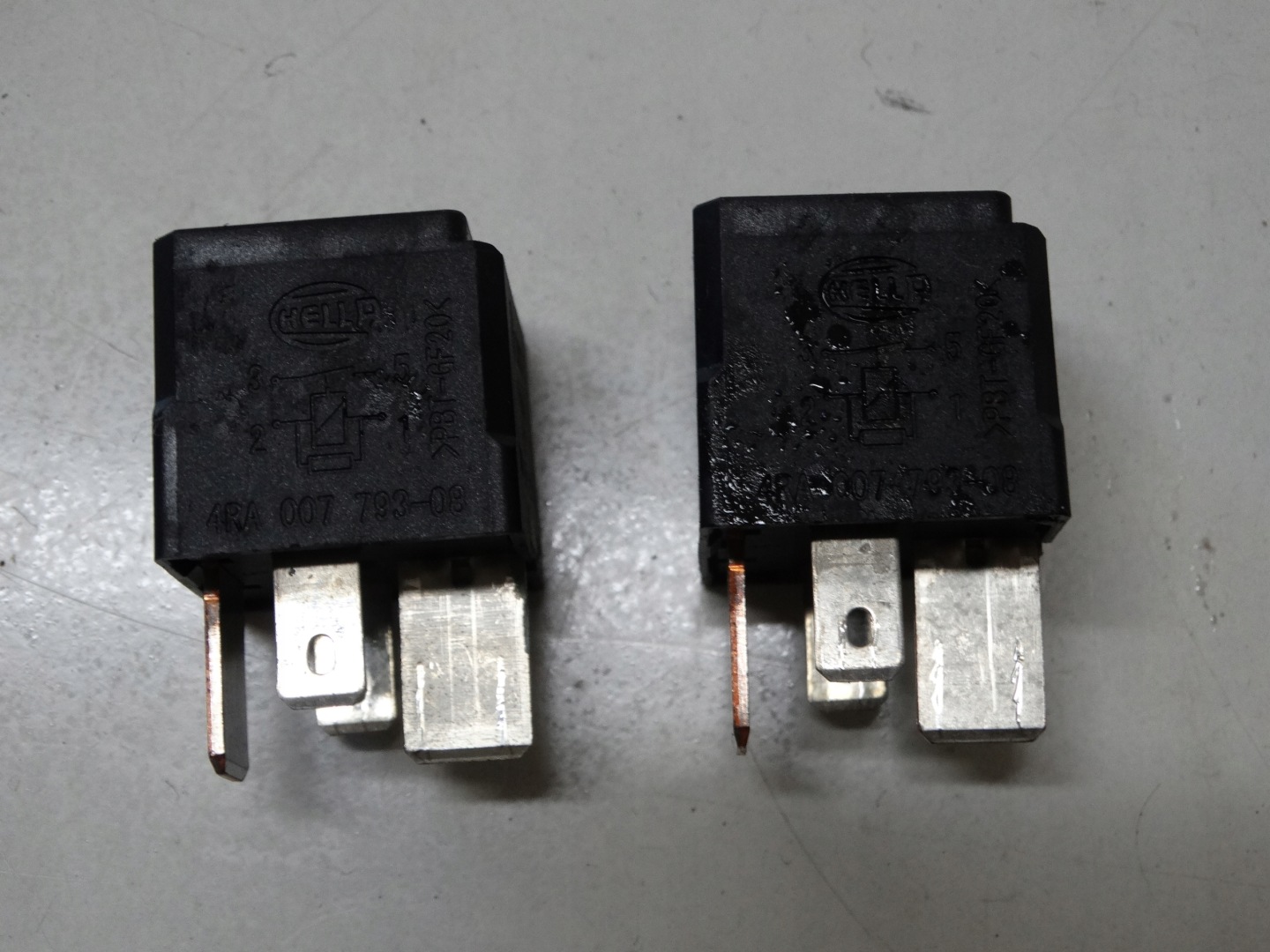 relay 100 AUDI SKODA SEAT VW 7M0951253A