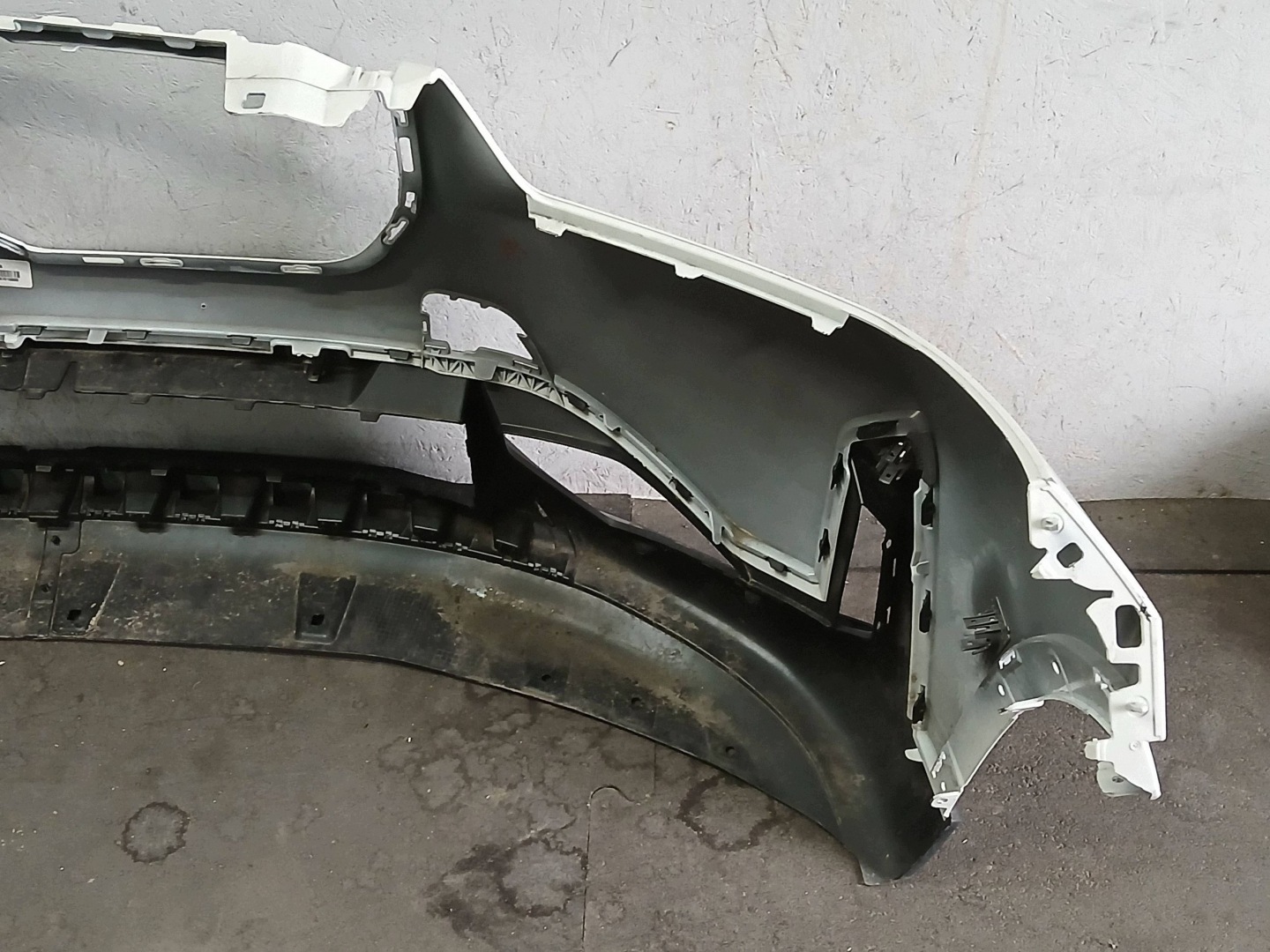 bumper front BMW X1 U11