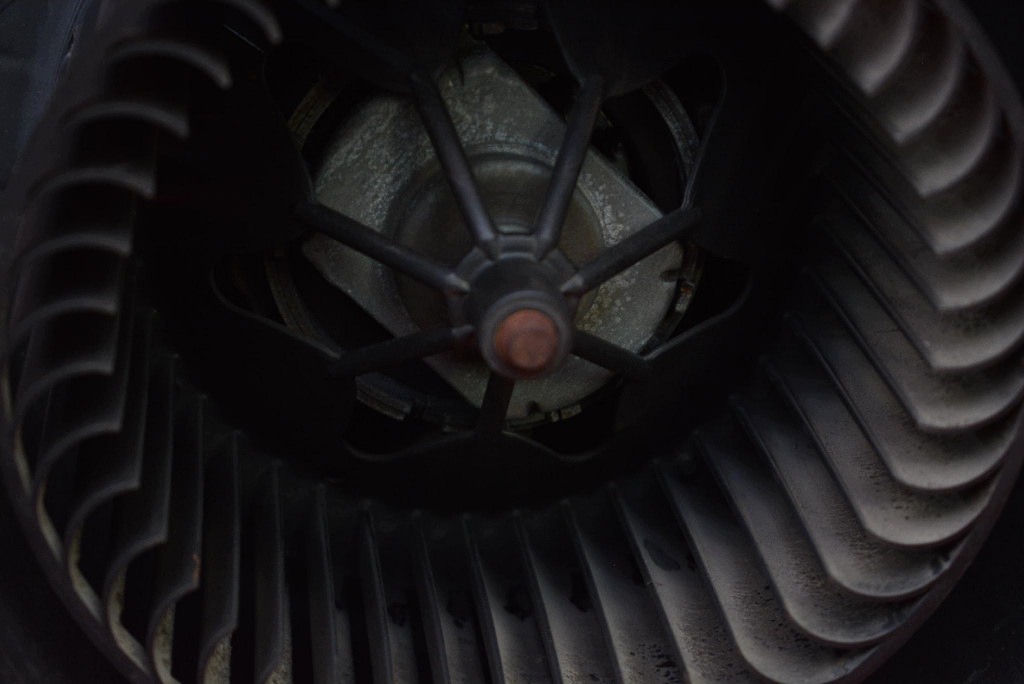 DMUCHAWA Lüfter des lüfters EU 007013E OPEL VECTRA C 02-05