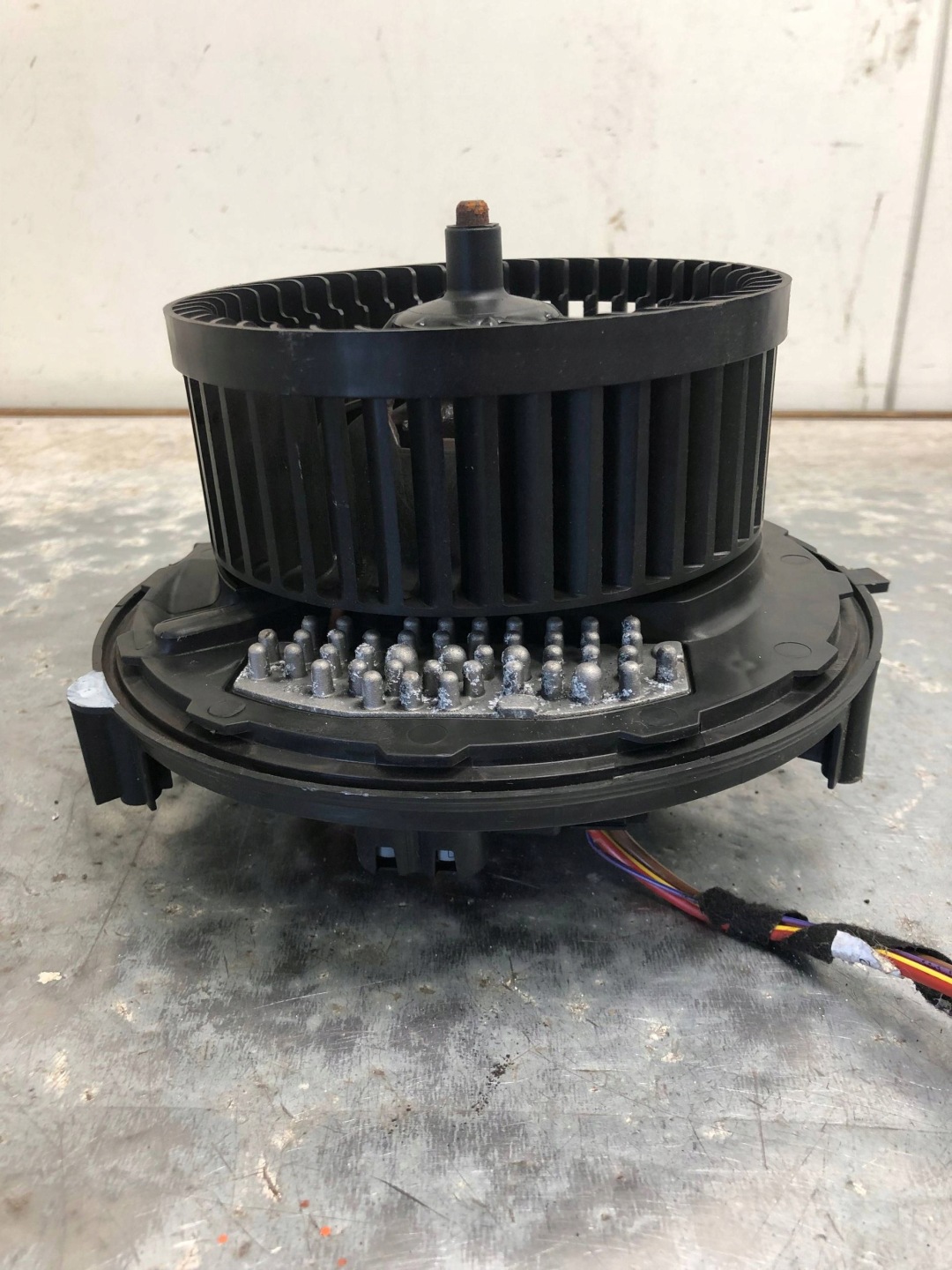 DMUCHAWA Lüfter VW TOURAN III 3Q1819021E 5Q0907521C