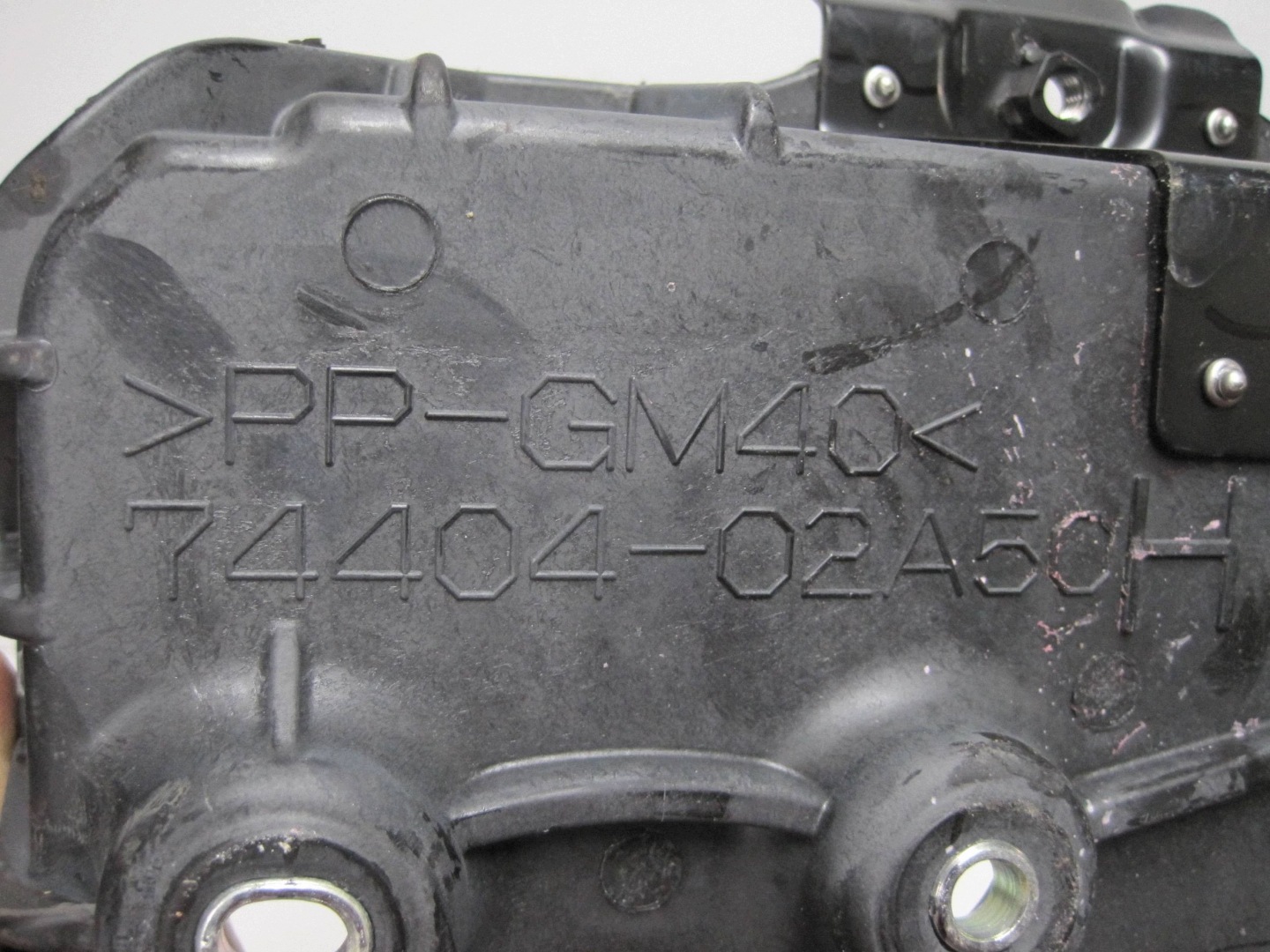 držač akumulatora TOYOTA COROLLA E210 E21 74404-02A50