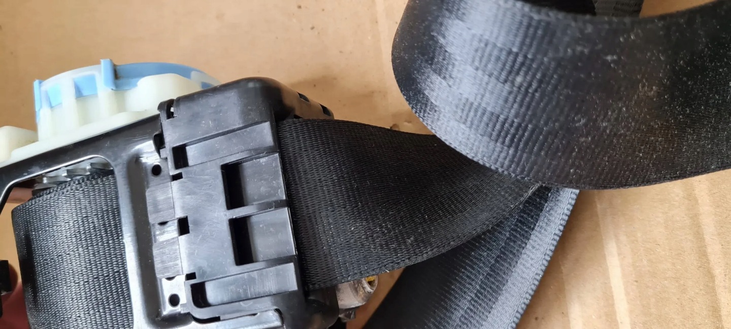 SQ5 Q5 80A tension belt safety left front 80A857705