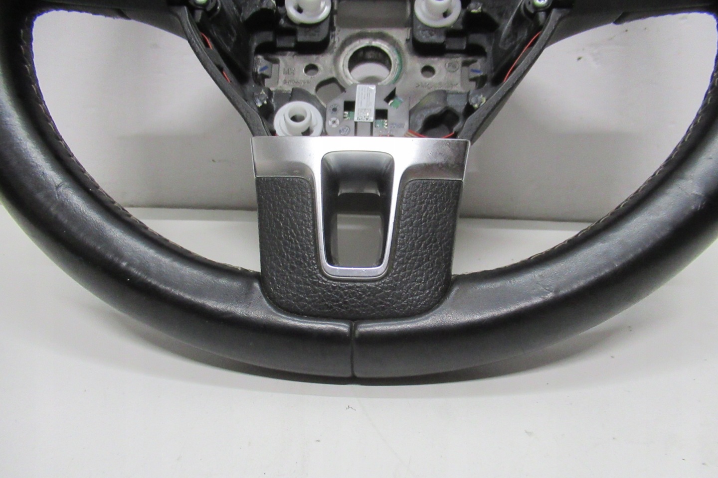 VW GOLF VI 13R lenkrad MULTIFUNKCIA