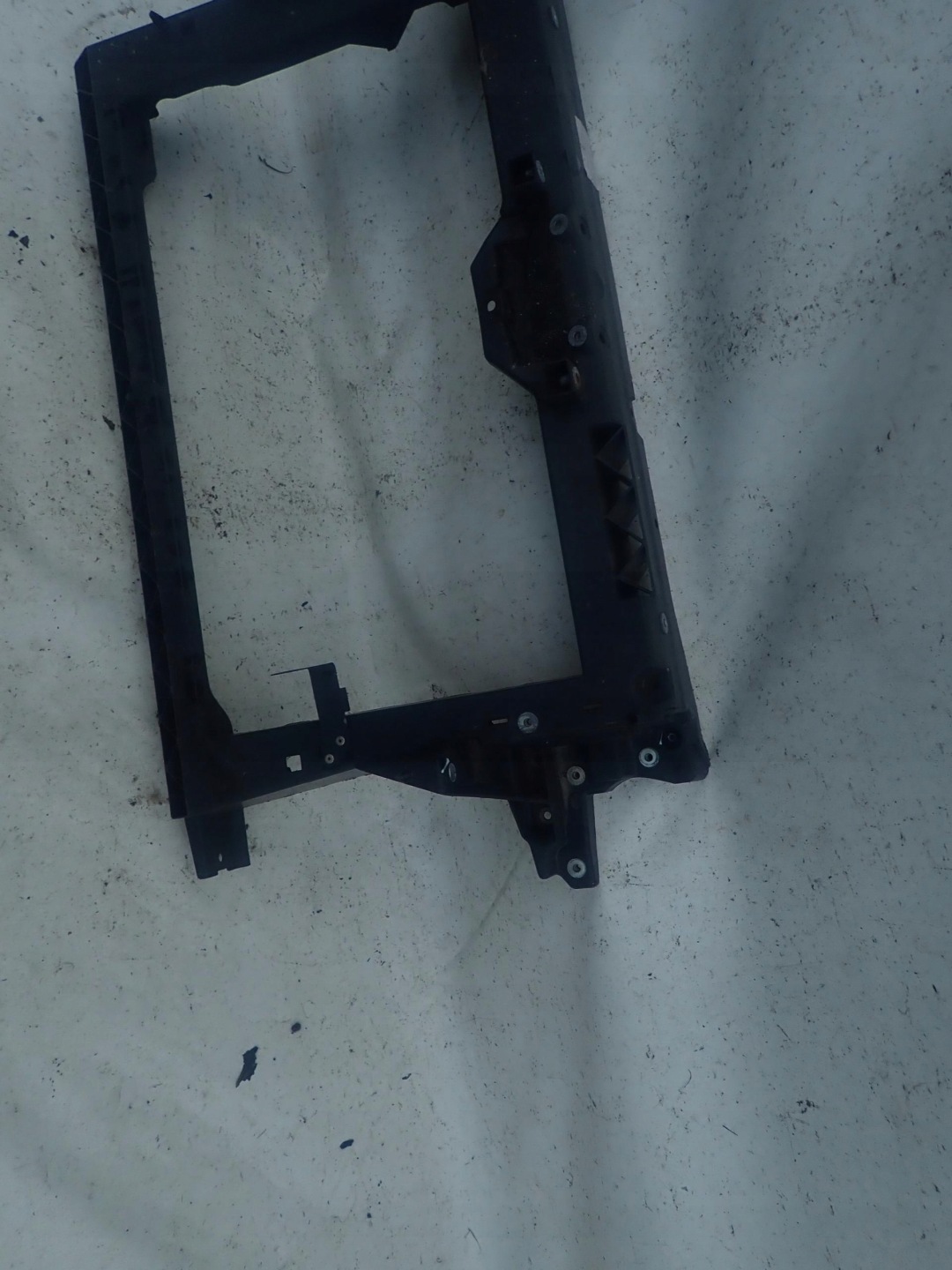 MITSUBISHI COLT VI LIFT 08-> support panel for radiators