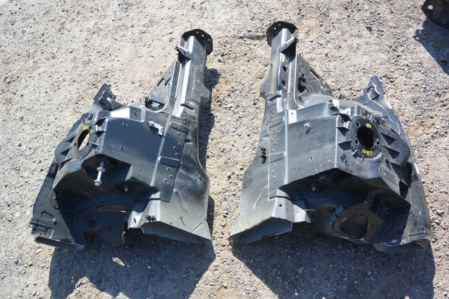 quarter quarter placement FARTUCH left right front MASERATI GHIBLI III