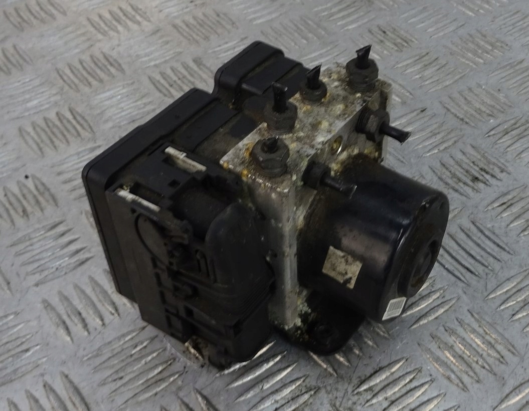 FORD FIESTA MK7 Servofreno ABS BV51-2M110-AD