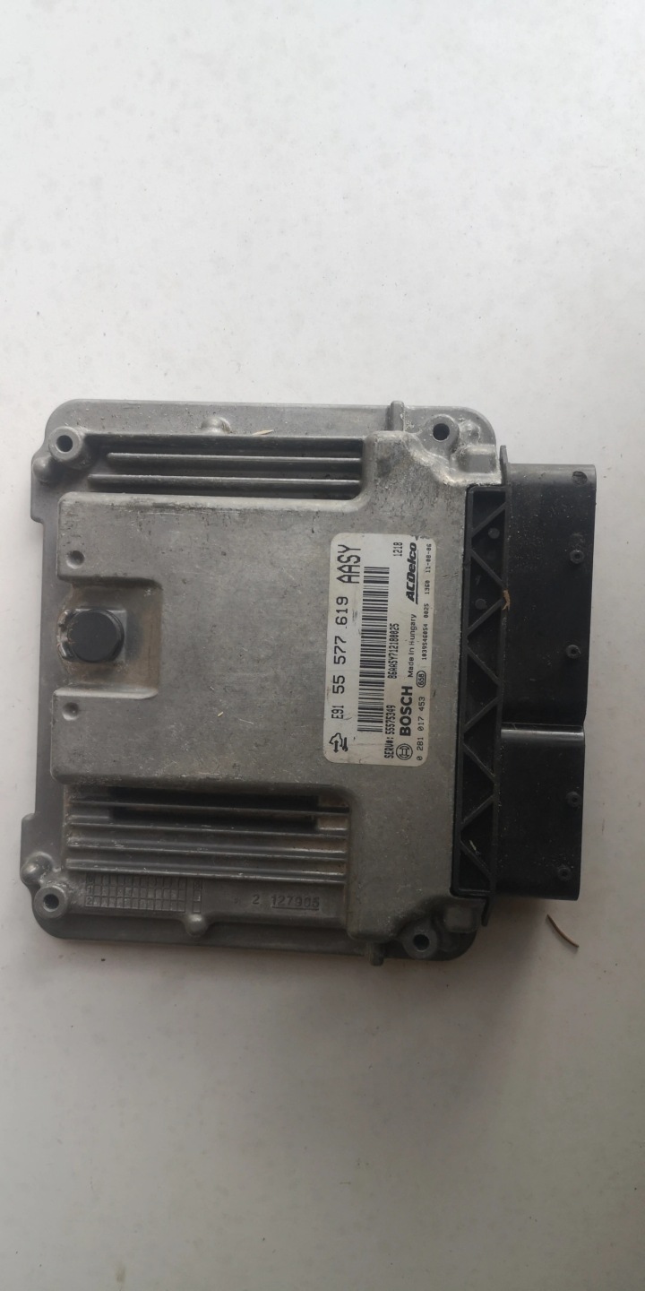 OPEL INSIGNIA Computer ECU 55577619 0281017453 555