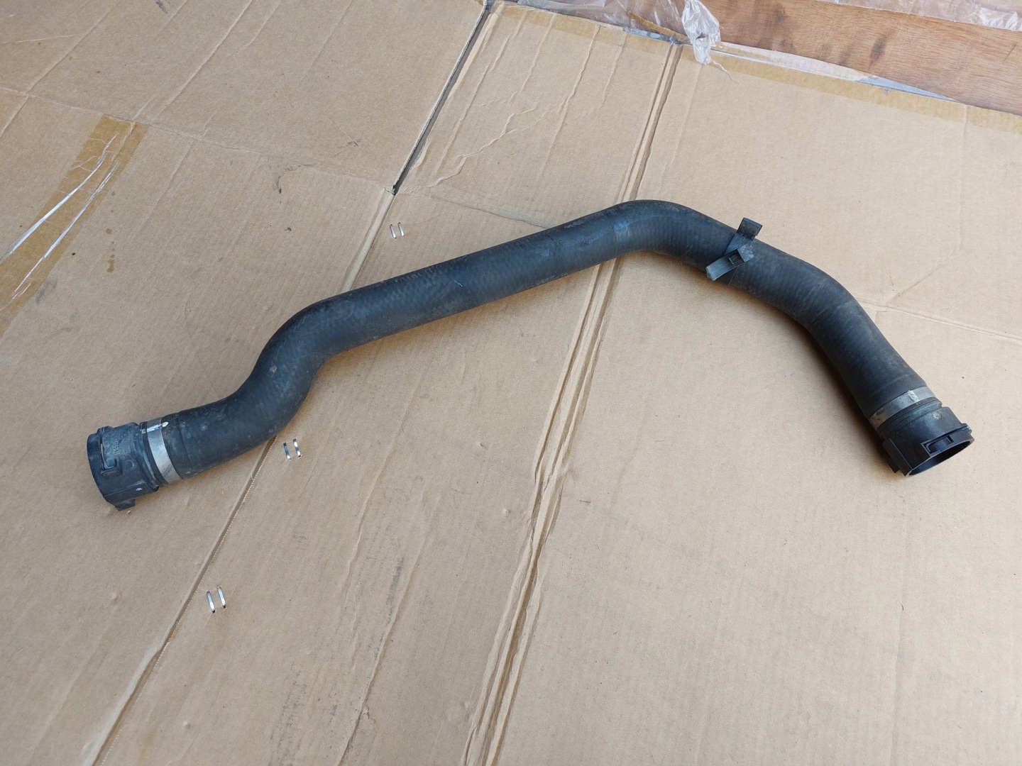 crijevo prijenos vode BMW X5 E70 3.0D 7794153