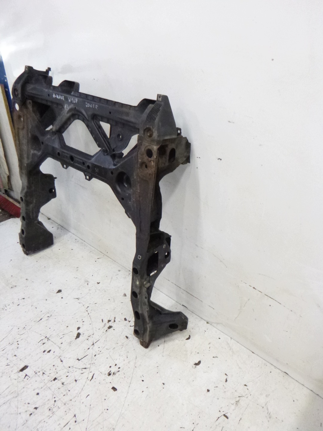 axle beam Lawa Rama below engine front Mercedes class A W168 1.4 B 1997 – 2004