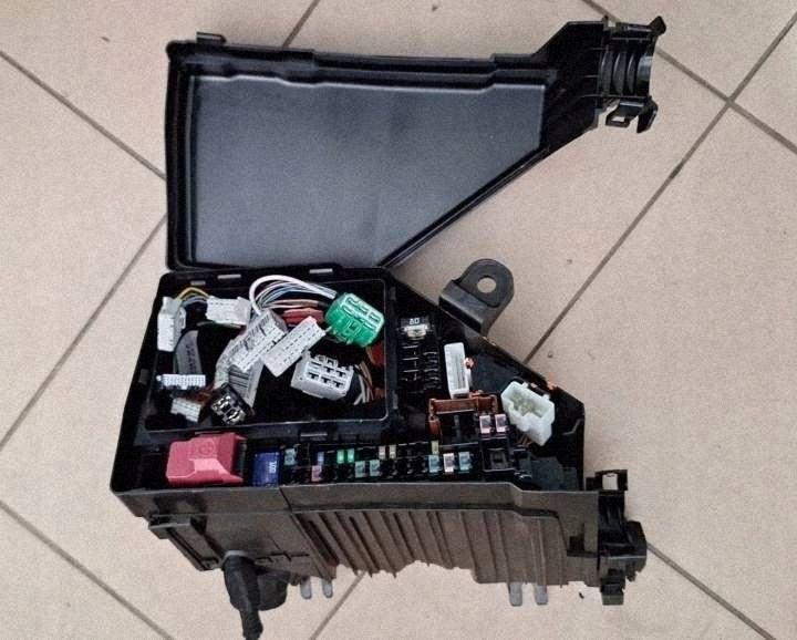 Module fusibles Complète Renault Austral 284B96US0A