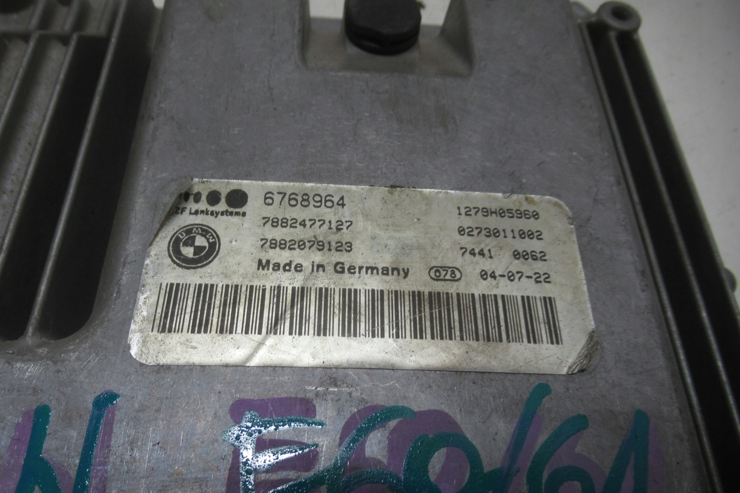 BMW E60 3.0 D 04R computer control unit of the engine 6768964