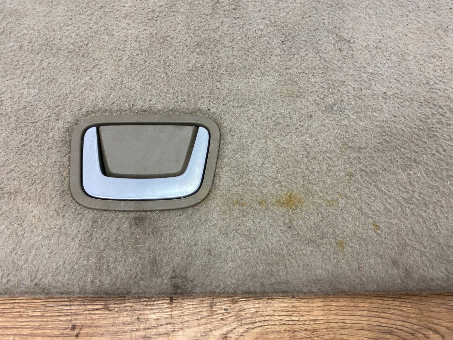floor boot Cadillac Escalade IV 2015+