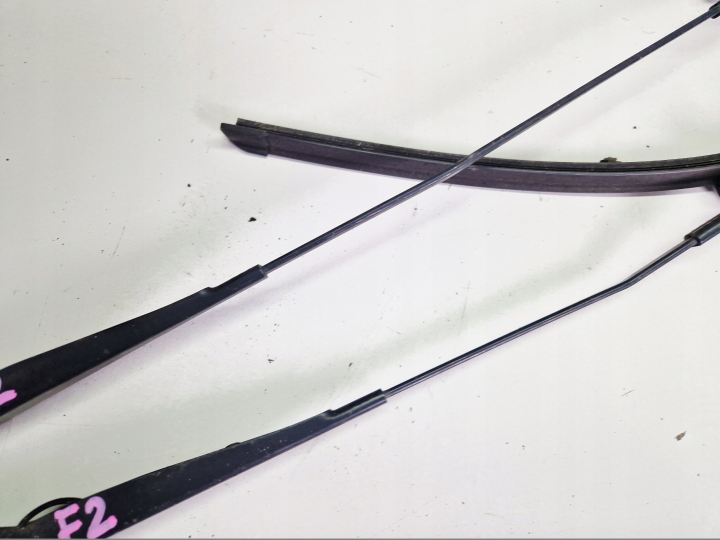 FORD FOCUS MK2 wiper arm right left front KOMPLET