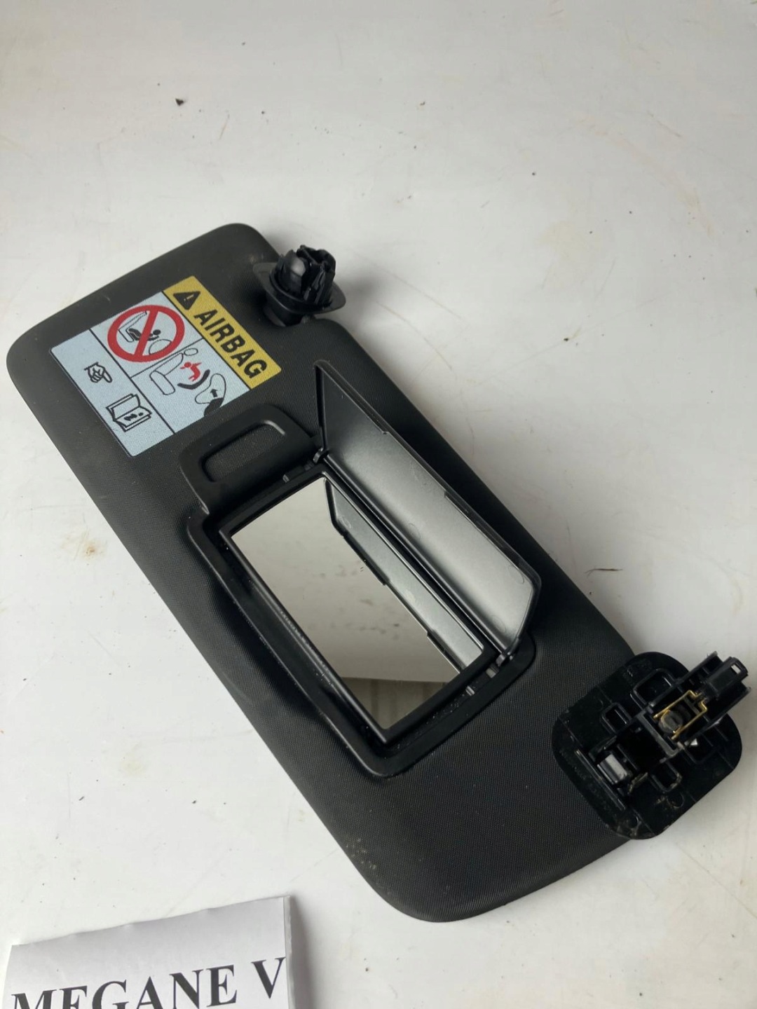 cover PRZECIWSLONECZNA RENAULT MEGANE V E-TECH right