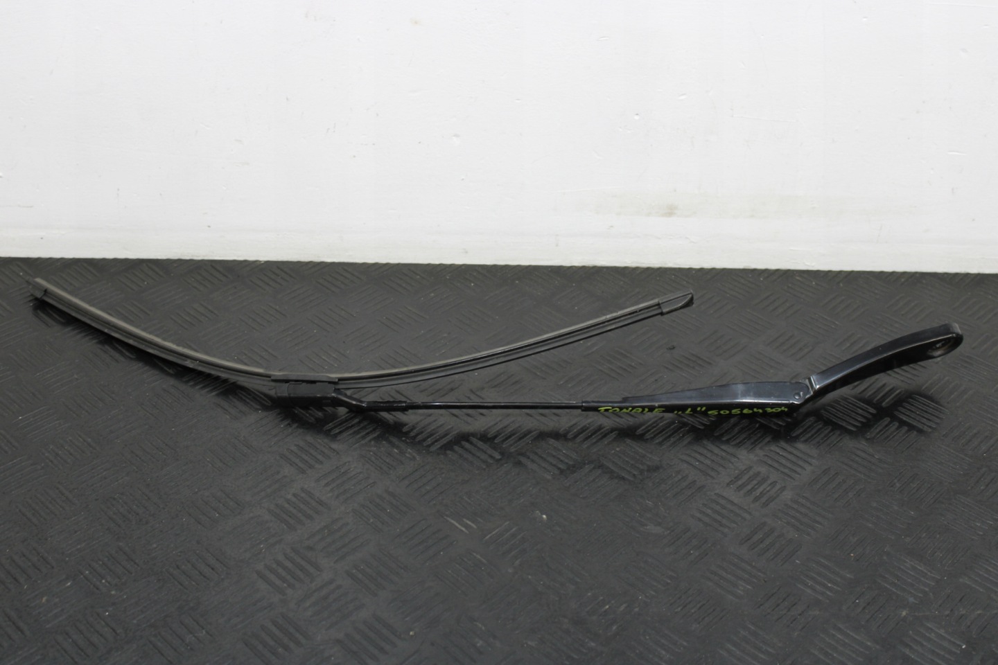 wiper arm left 50564304 ALFA ROMEO TONALE
