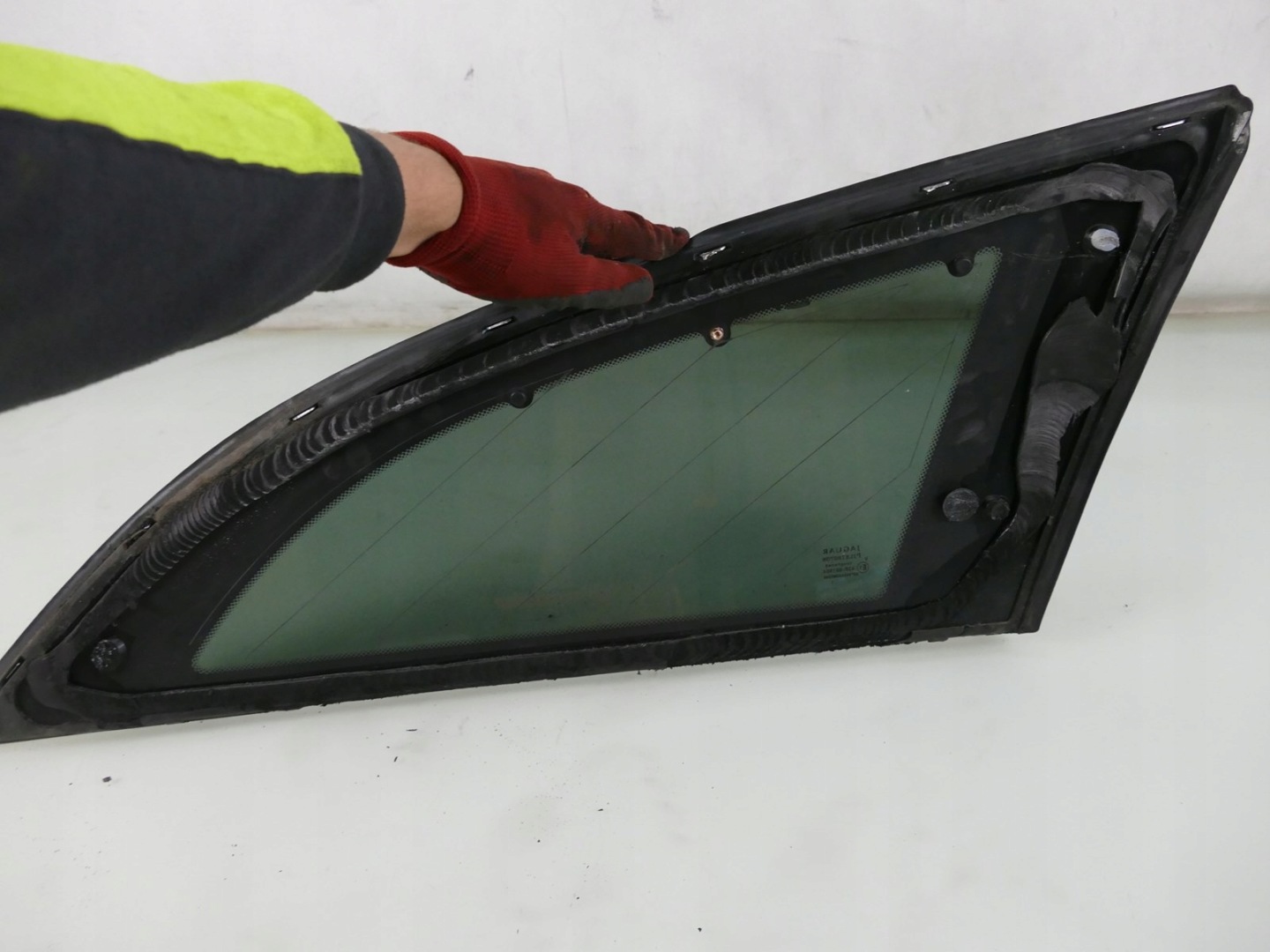 JAGUAR XF X250 SPORTBRAKE window bodywork L.T.
