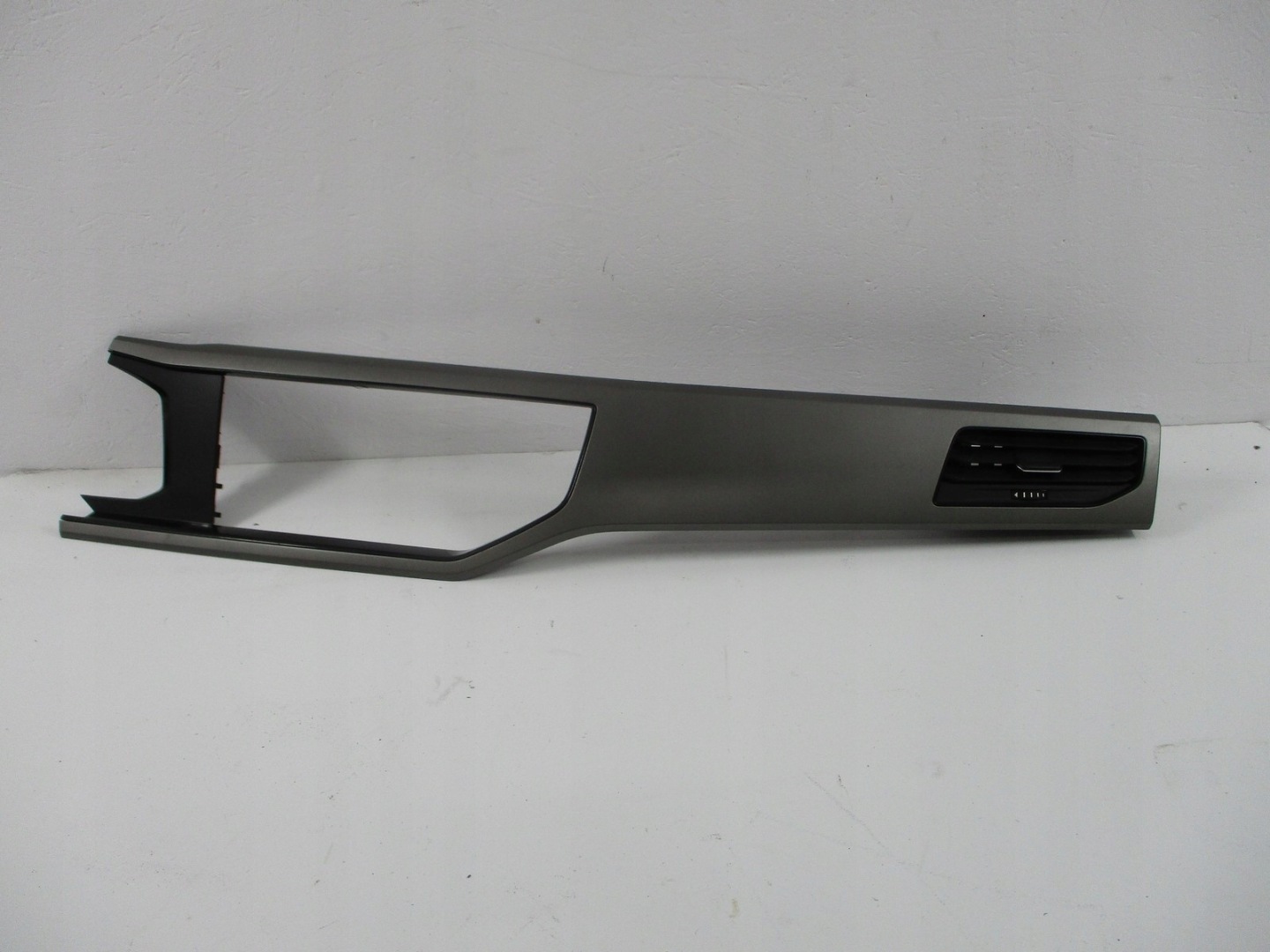 DEKOR blower fan intake grid VW POLO 2G0 2G1858082B