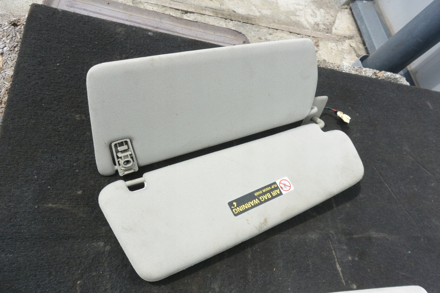 cover PRZECIWSLONECZNA visor right left AUDI Q7 4L KOMPLET