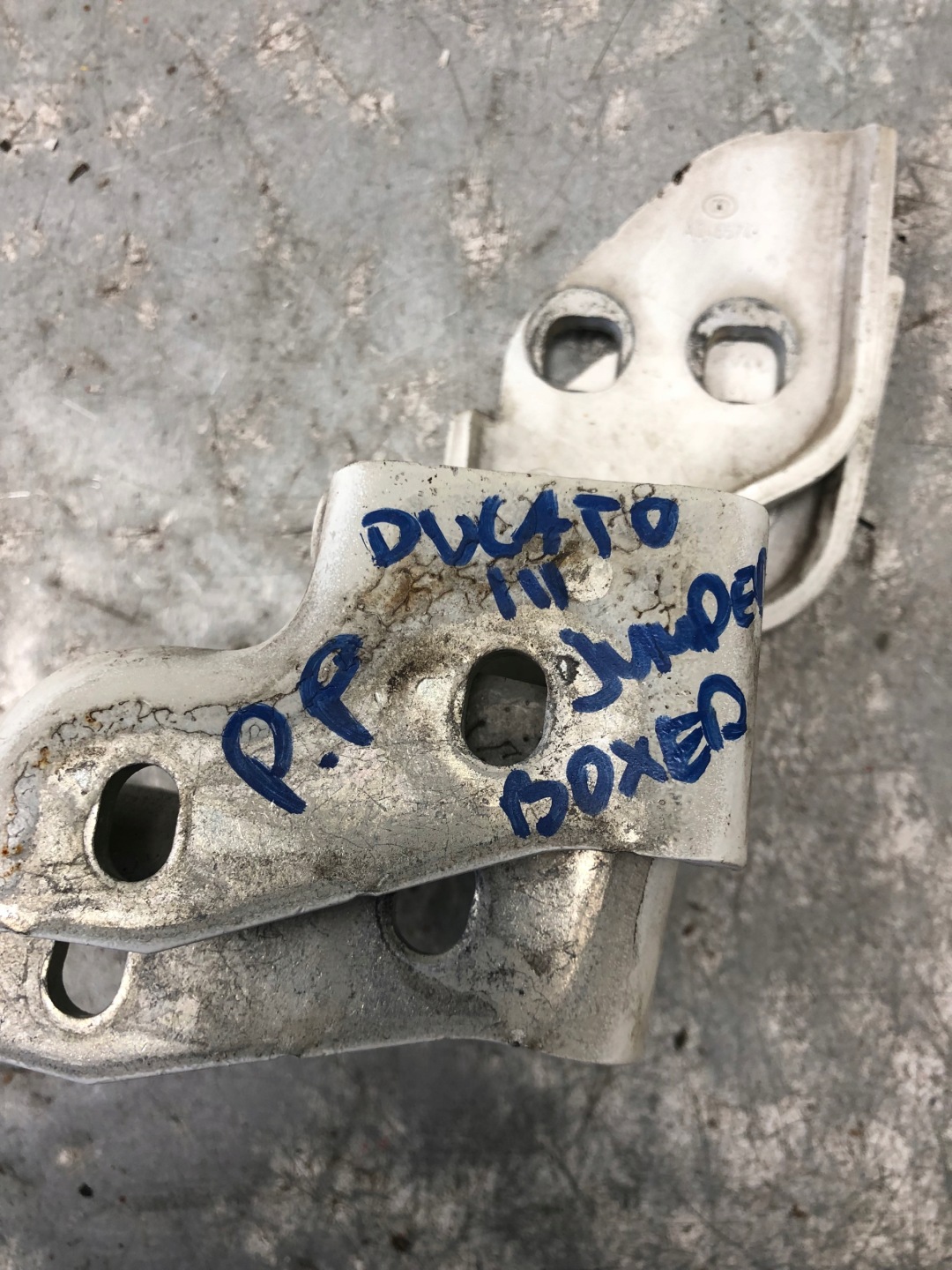 hinges door right front FIAT DUCATO III